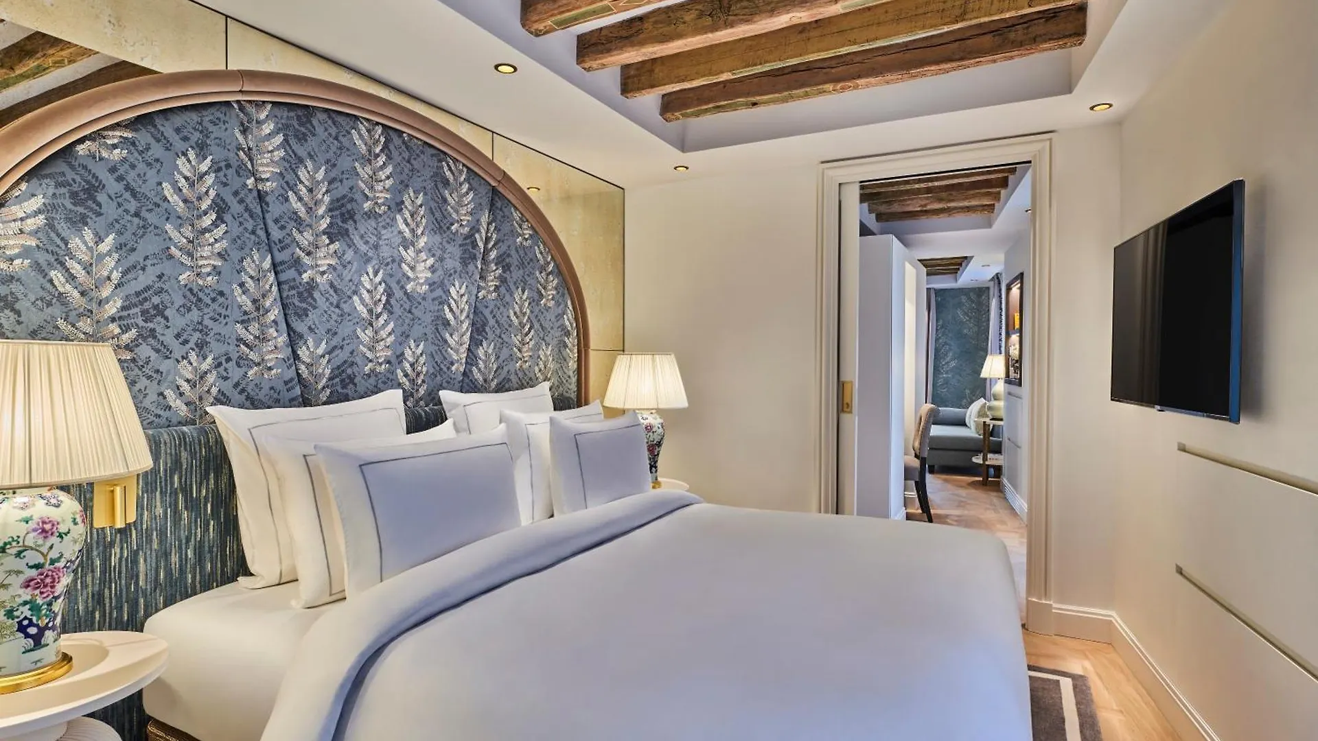 ***** Отель Maison Barriere Vendome Париж Франция