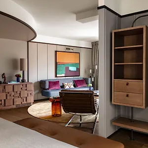 فندق دو فينيي, باريس
